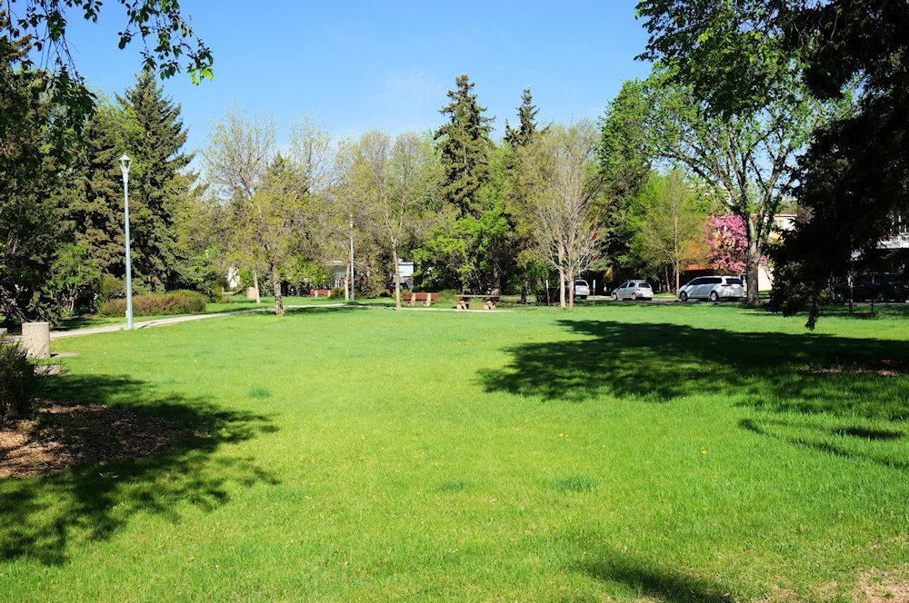 Queen Alexandra Edmonton Homes For Sale, Queen Alexandra Real Estate